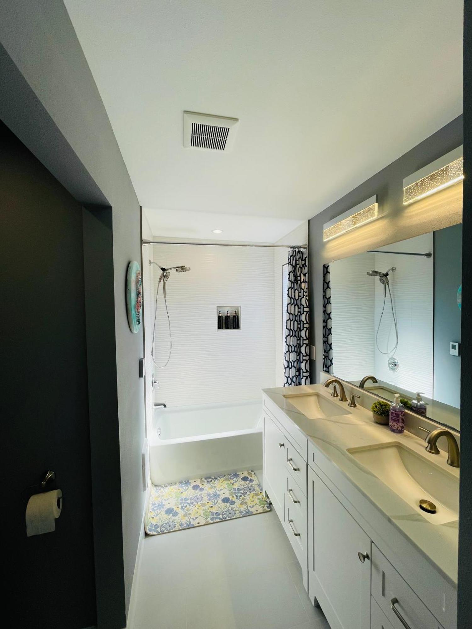 Green Lake 1St Line Home A With Central Air Conditioners Σιάτλ Εξωτερικό φωτογραφία